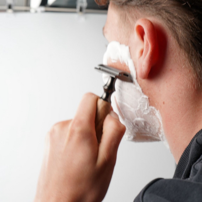 WoodLuxe Olive Razor